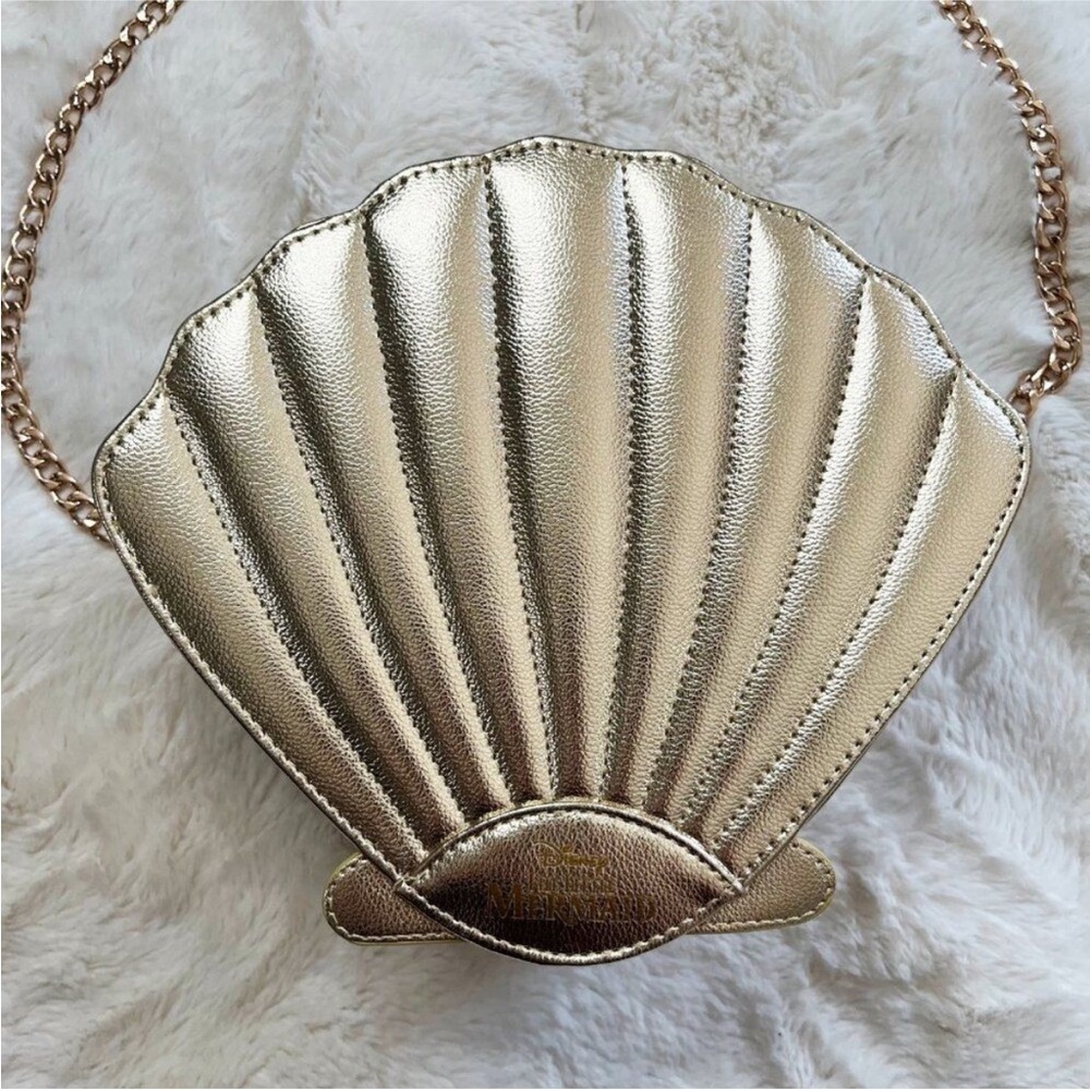 Disney Skinnydip London Clam Shell Mermaid Holographic Chain Crossbody Purse - Picture 6 of 14